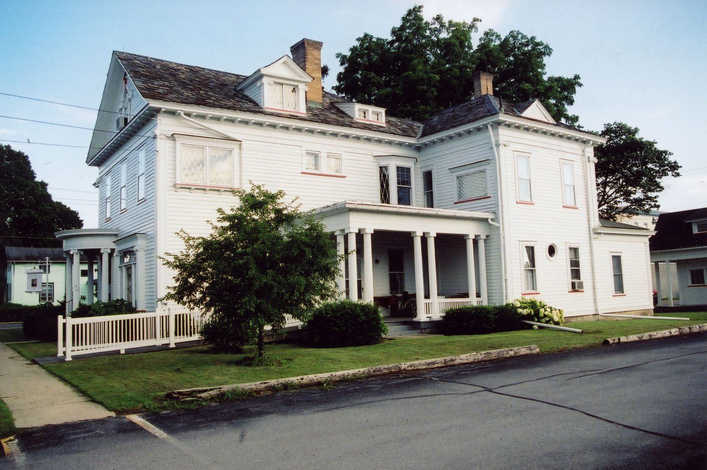 American Red Cross First Local Chapter